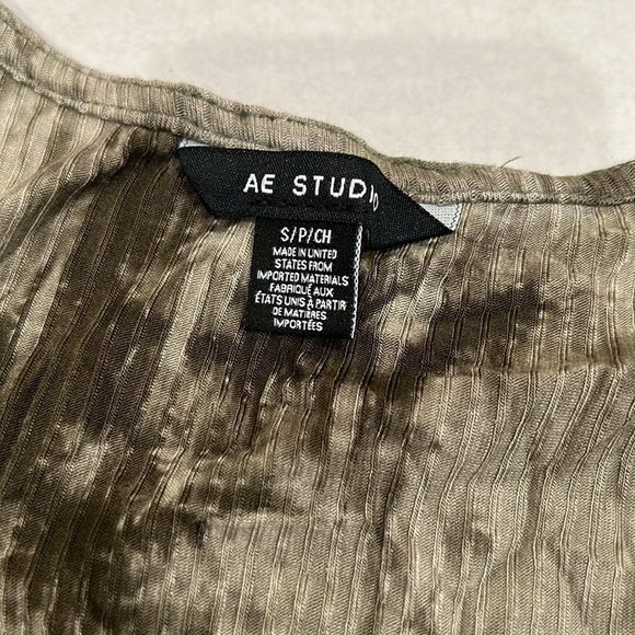 New AB Studio cropped short flutter sleep ribbed knit T-shirt small front knot - Picture 2 of 7